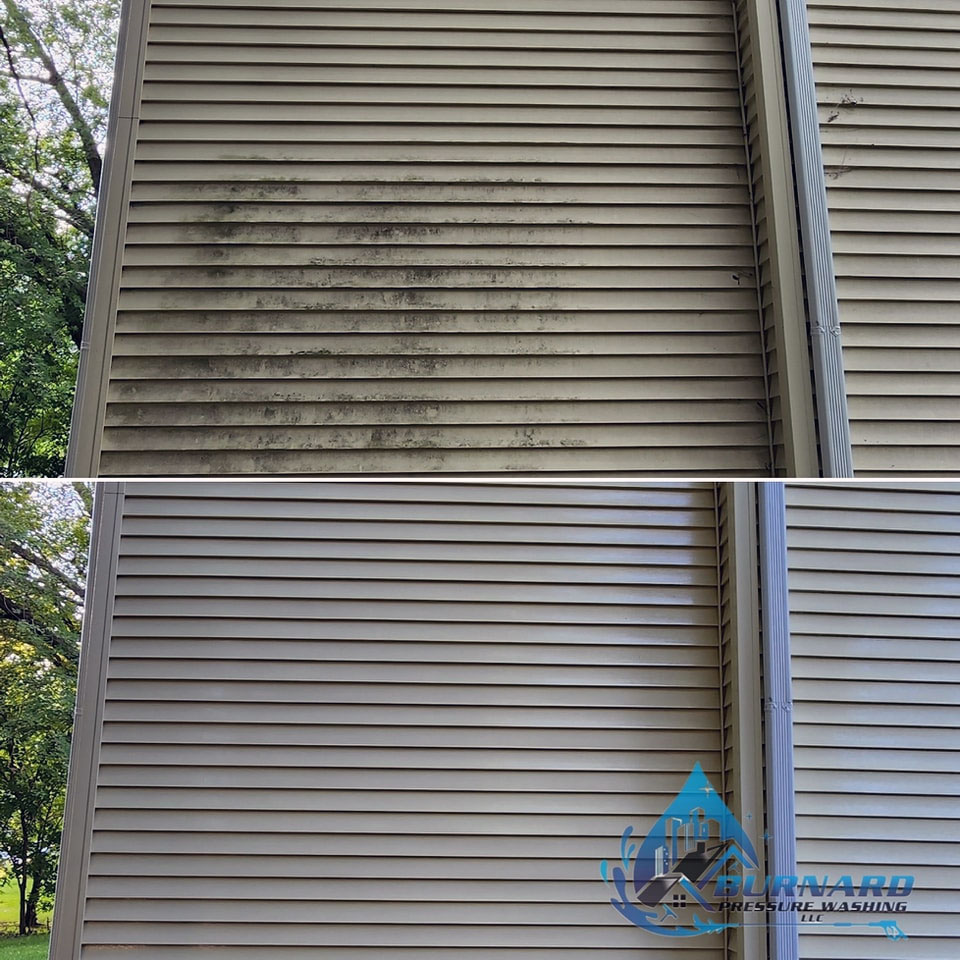 Before and After of Siding Cleaning